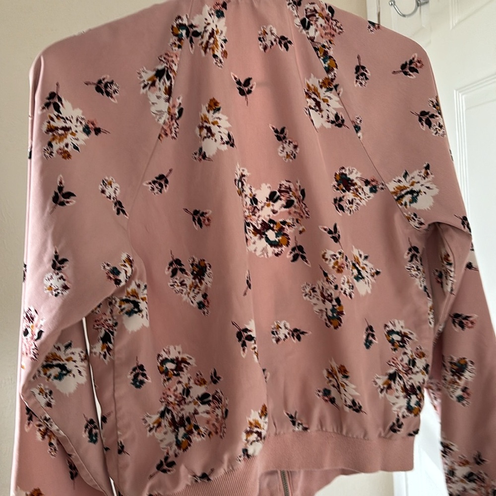 Pink reversible jacket - Picture 2 of 4